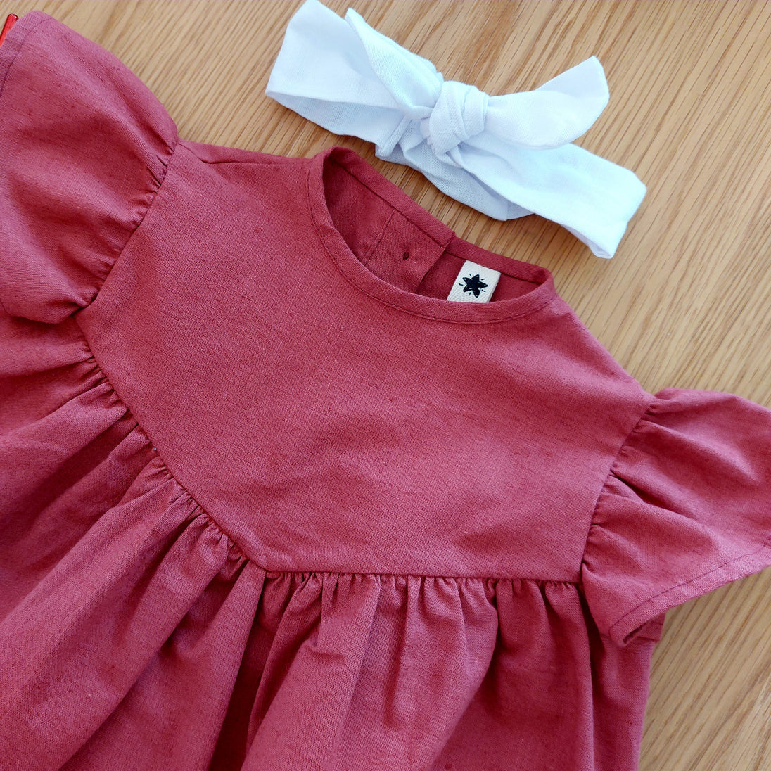 Vestido alas 2 algodón lino - Lina Sustentable, ropa Niño Chile, ropa de niño en oferta