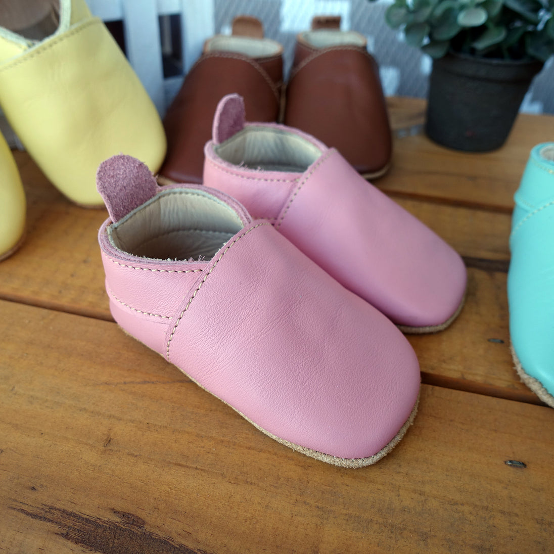 Zapato gateador antideslizante cuero - Lina Sustentable, ropa Niño Chile, ropa de niño en oferta